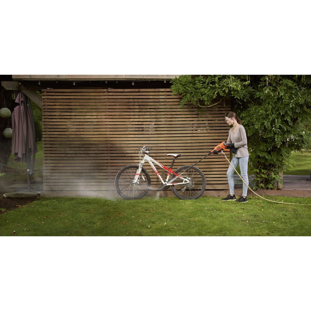 Black & Decker BCPW350C1 20V MAX Lithium-Ion 350 PSI Cordless Power Cleaner Kit (1.5 Ah) Black & Decker BCPW350C1 20V MAX Lithium-Ion 350 PSI Cordless Power Cleaner Kit (1.5 Ah) -BLACK+DECKER Sales bdknbcpw350c1 d