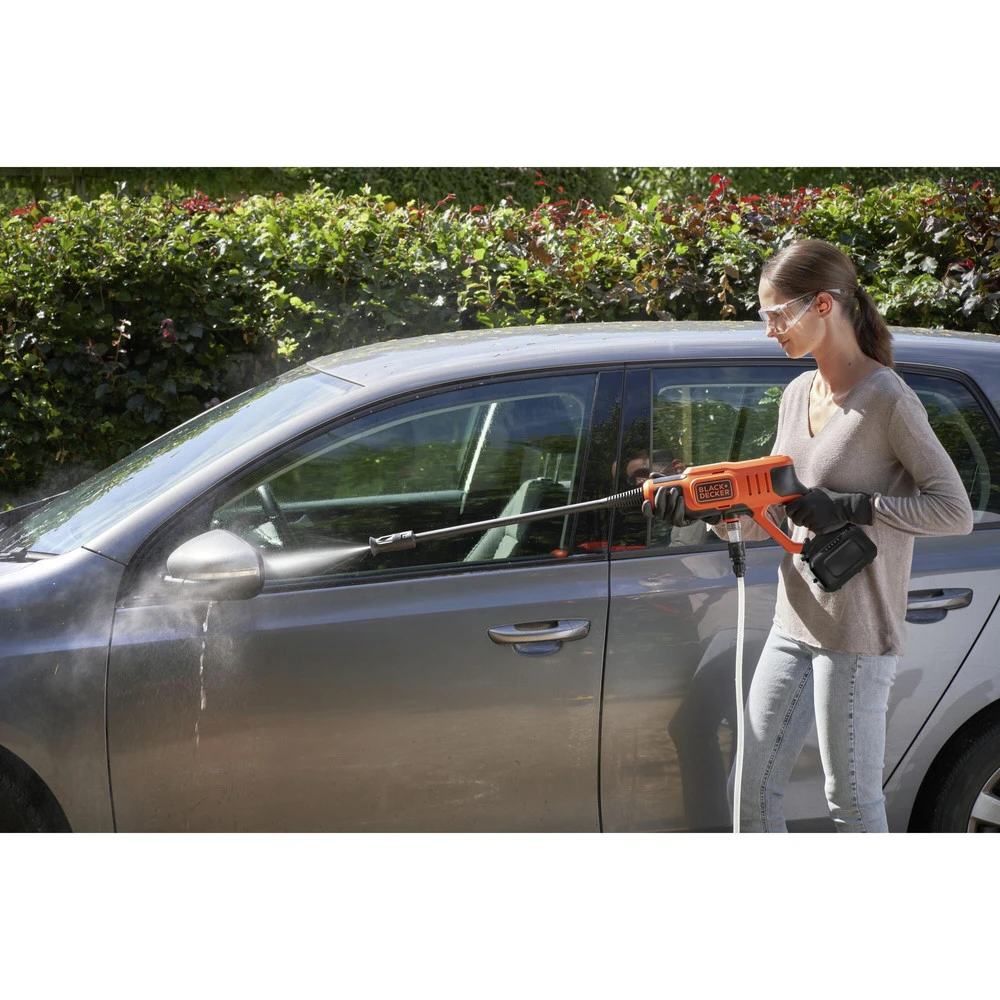 Black & Decker BCPW350C1 20V MAX Lithium-Ion 350 PSI Cordless Power Cleaner Kit (1.5 Ah) Black & Decker BCPW350C1 20V MAX Lithium-Ion 350 PSI Cordless Power Cleaner Kit (1.5 Ah) -BLACK+DECKER Sales bdknbcpw350c1 e