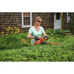 Black & Decker BEHTS125 SAWBLADE 120V 3 Amp Brushed 16 In. Corded Hedge Trimmer 6 Black & Decker BEHTS125 SAWBLADE 120V 3 Amp Brushed 16 In. Corded Hedge Trimmer -BLACK+DECKER Sales bdknbehts125 d