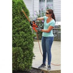 Black & Decker BEHTS125 SAWBLADE 120V 3 Amp Brushed 16 In. Corded Hedge Trimmer 7 Black & Decker BEHTS125 SAWBLADE 120V 3 Amp Brushed 16 In. Corded Hedge Trimmer -BLACK+DECKER Sales bdknbehts125 e