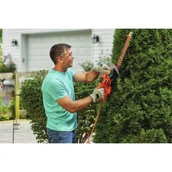 Black & Decker BEHTS125 SAWBLADE 120V 3 Amp Brushed 16 In. Corded Hedge Trimmer 8 Black & Decker BEHTS125 SAWBLADE 120V 3 Amp Brushed 16 In. Corded Hedge Trimmer -BLACK+DECKER Sales bdknbehts125 f