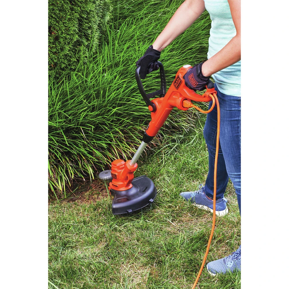 Black & Decker BESTE620 POWERCOMMAND 120V 6.5 Amp Brushed 14 in. Corded String Trimmer/Edger with EASYFEED Black & Decker BESTE620 POWERCOMMAND 120V 6.5 Amp Brushed 14 In. Corded String Trimmer/Edger With EASYFEED -BLACK+DECKER Sales bdknbeste620 j