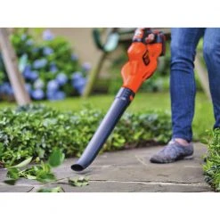 Black & Decker LSW321 20V MAX POWERBOOST Lithium-Ion Cordless Sweeper Kit (2 Ah) 5 Black & Decker LSW321 20V MAX POWERBOOST Lithium-Ion Cordless Sweeper Kit (2 Ah) -BLACK+DECKER Sales bdknlsw321 c