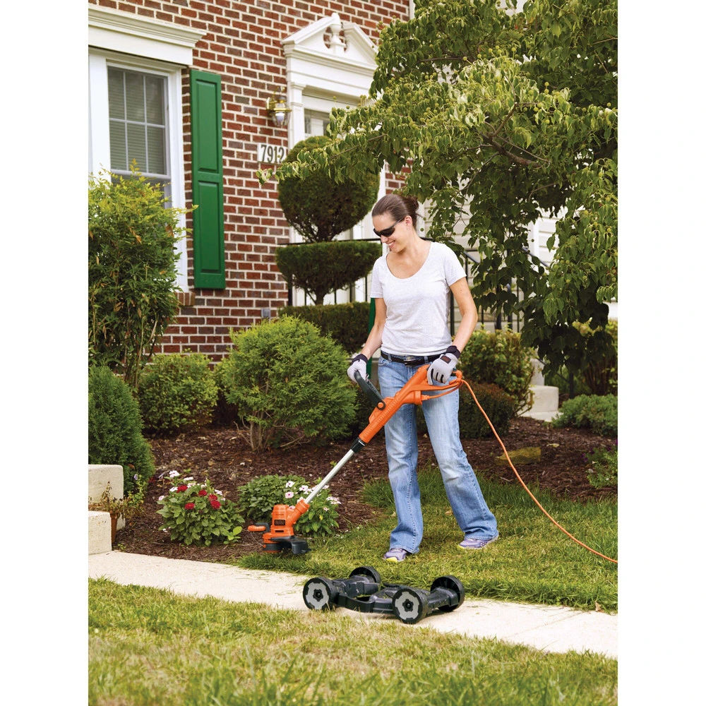 Black & Decker MTE912 6.5 Amp 3-in-1 12 in. Compact Corded Mower Black & Decker MTE912 6.5 Amp 3-in-1 12 In. Compact Corded Mower -BLACK+DECKER Sales bdknmte912 j