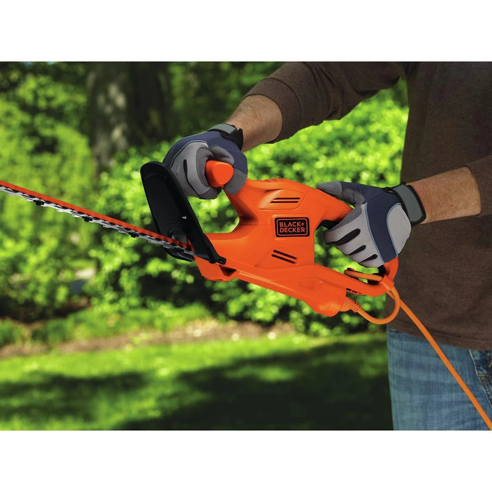 Black & Decker TR116 3 Amp Dual Action 16 in. Electric Hedge Trimmer Black & Decker TR116 3 Amp Dual Action 16 In. Electric Hedge Trimmer -BLACK+DECKER Sales bdkntr116 d