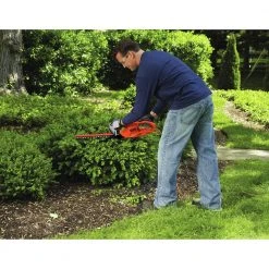 Black & Decker TR116 3 Amp Dual Action 16 In. Electric Hedge Trimmer 8 Black & Decker TR116 3 Amp Dual Action 16 In. Electric Hedge Trimmer -BLACK+DECKER Sales bdkntr116 f